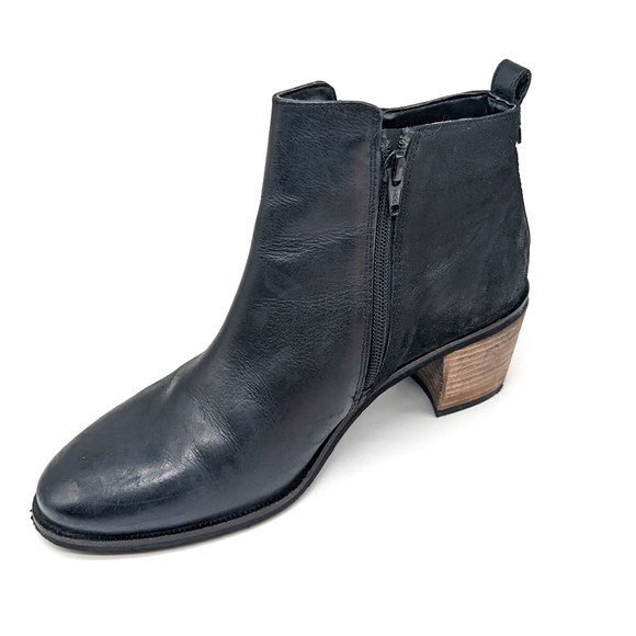 Crevo Autumn Black Leather Ankle Boots With Tassel Zipper Women's Size 8.5 - Picture 3 of 7